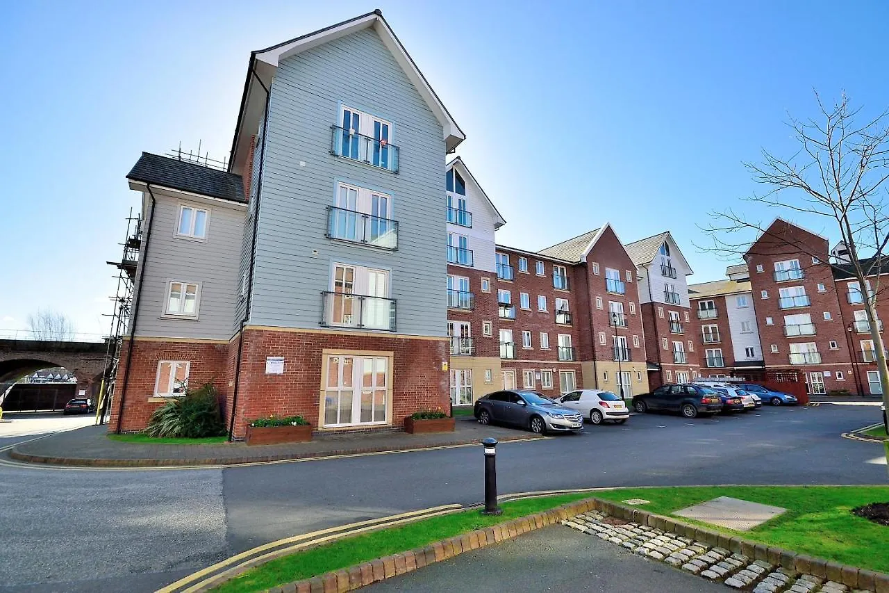 Racecourse Serviced Apartments Chester